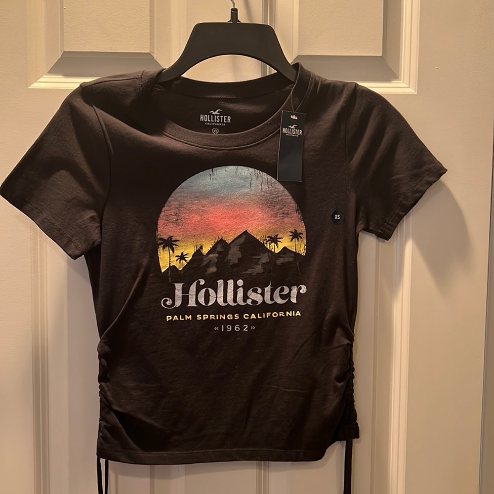 NEW! Hollister T-Shirt Grey Size XS